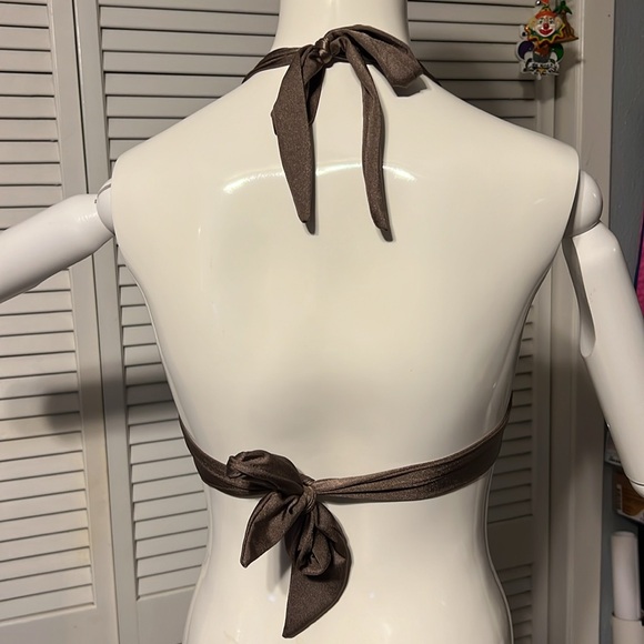 Mossimo Bikini top Size Medium with a back Tie - Picture 3 of 7
